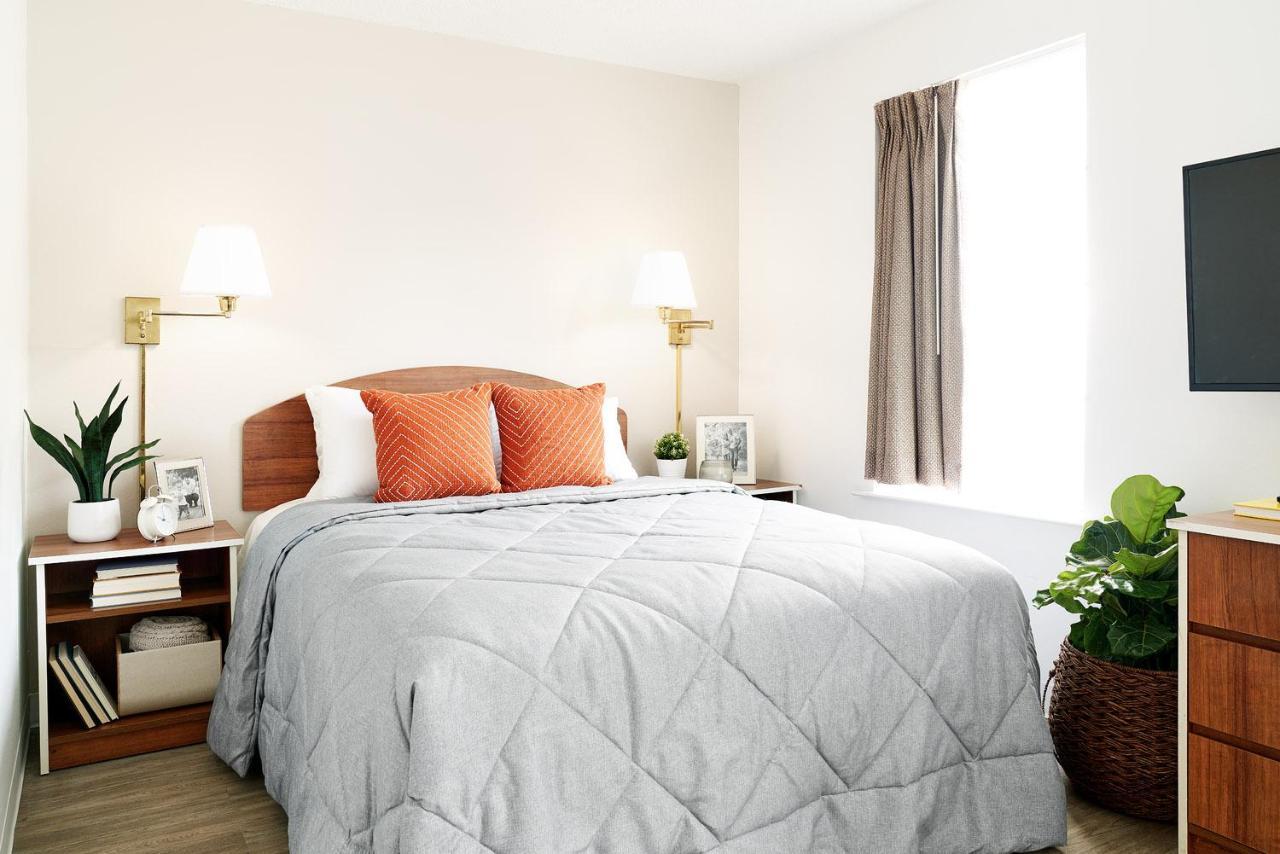 Intown Suites Extended Stay Greensboro Nc - Airport Eksteriør billede